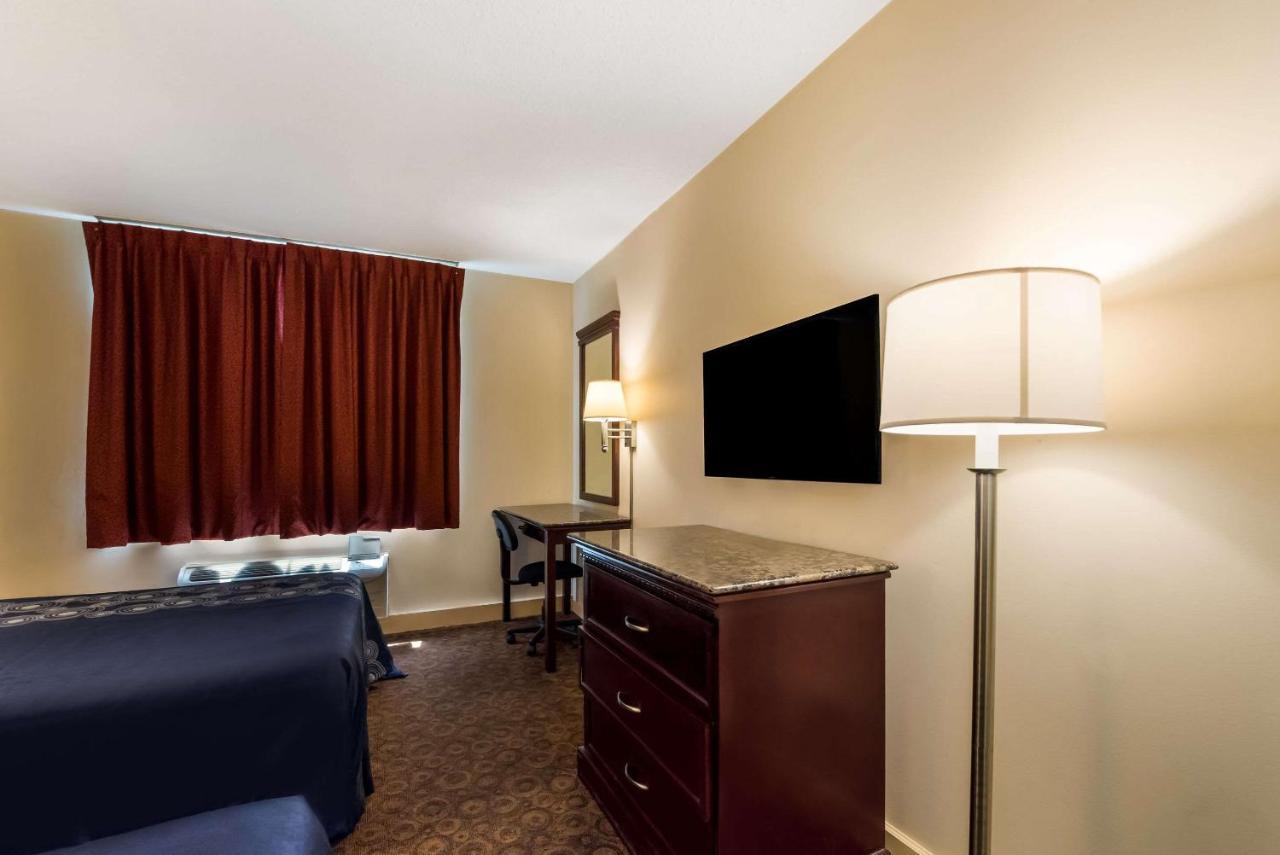 Mini-hôtel Rodeway 2*